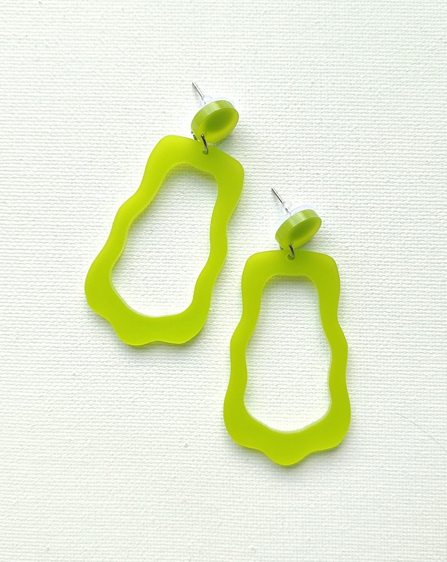 Lime SNOWY earrings